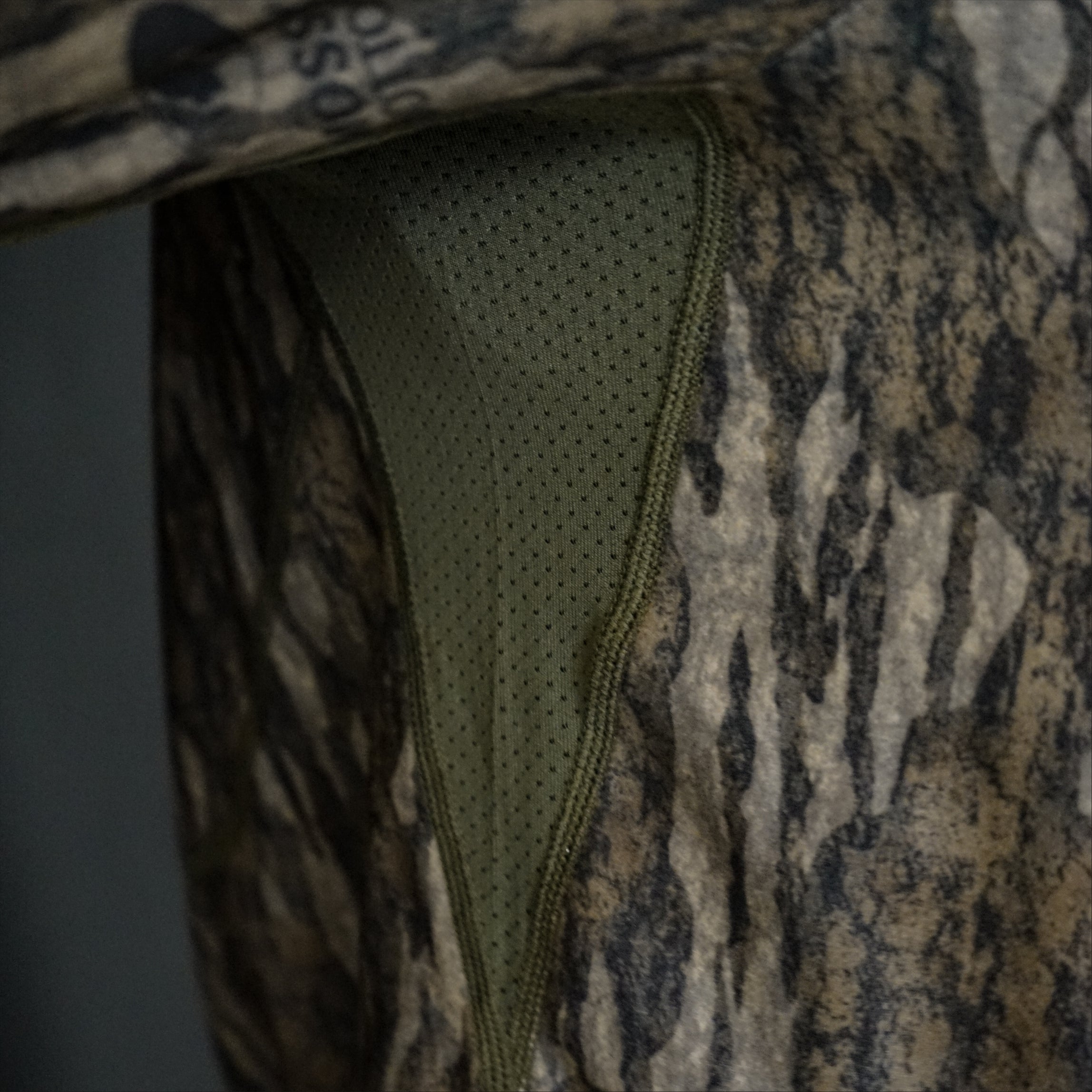 Pure 18 Lightweight Hooded Shirt